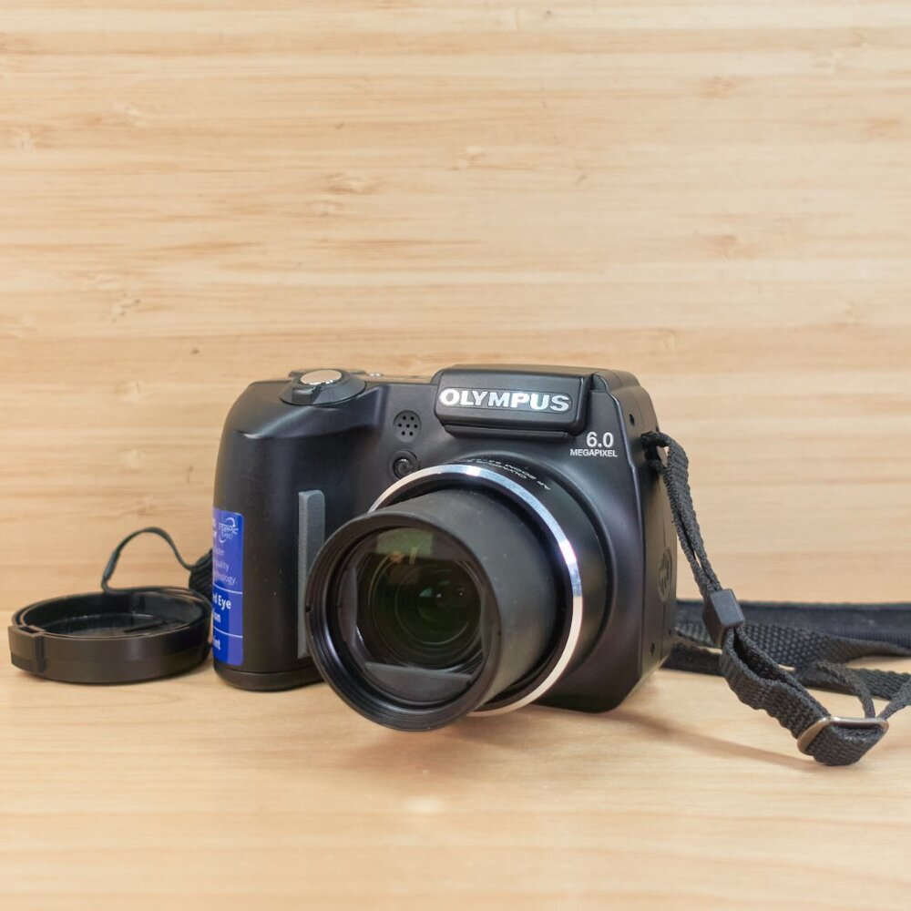 Olympus SP-500 UZ / 6MP Digital Camera / 10x Optical Zoom / Tested & Working